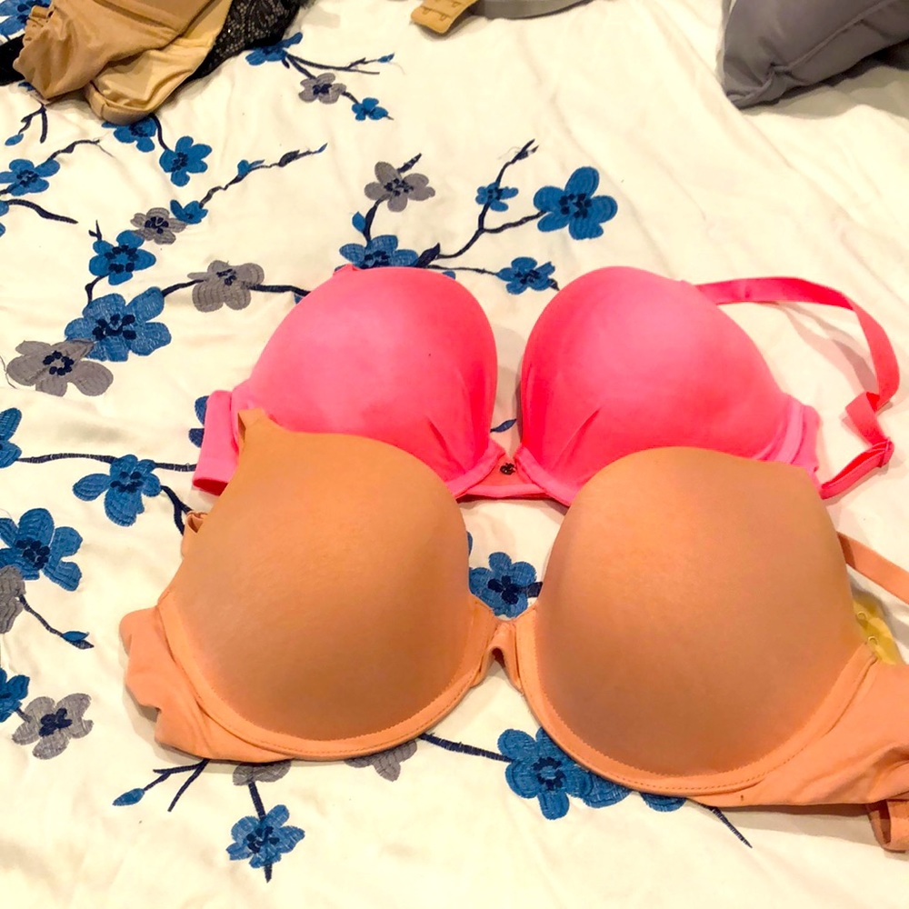 Victoria’s Secret bras